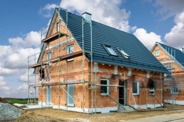 Pilih Bangun Rumah atau Beli Rumah?