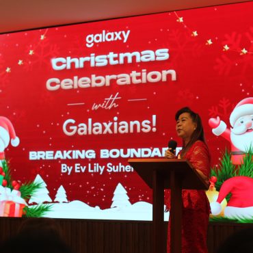 Breaking Boundaries, Christmas Wonder